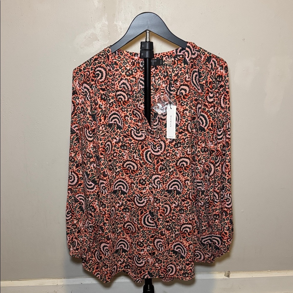 NWT Tahari 1X Women's Patterned Top